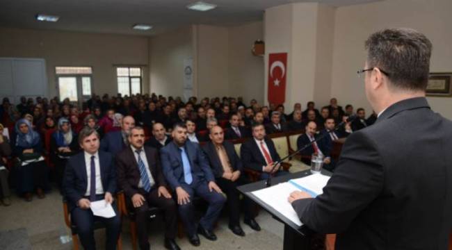 Iğdır Valisi Din Adamlarına Hitap Etti