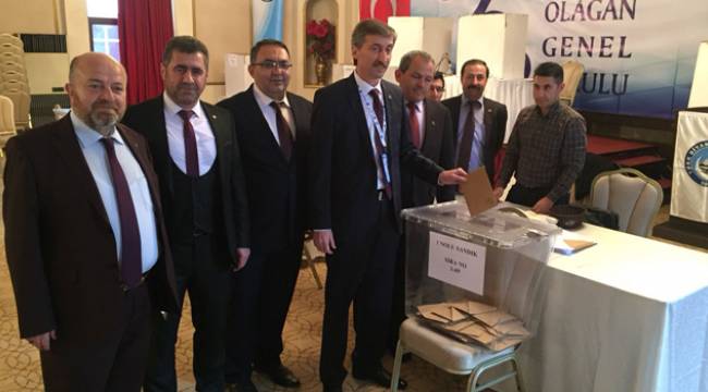 Türk Diyanet Vakıf-Sen'in yeni Genel Başkanı Nuri ÜNAL