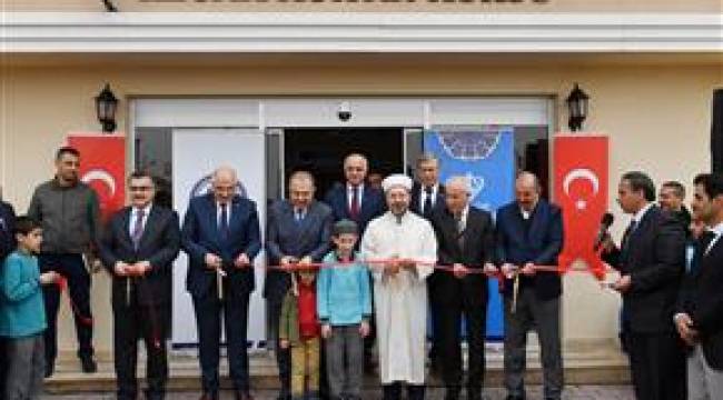 Ilıcak Yatılı Kuran Kursunun açılışını yaptı