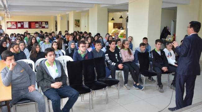 Müftü Çelik Öğrencilerle Buluştu