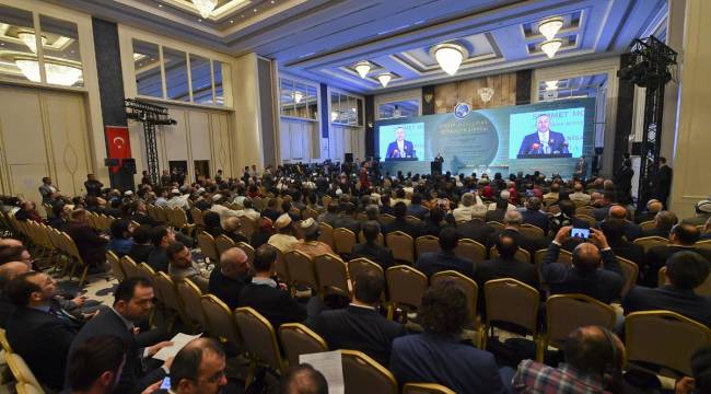  "Dünya Müslüman Azınlıklar Zirvesi"ne katıldı