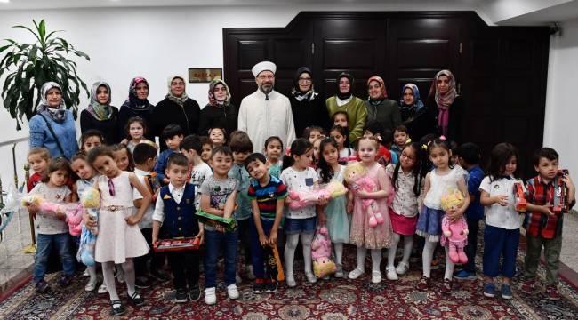 Minik öğrencilerden Diyanet’e ziyaret