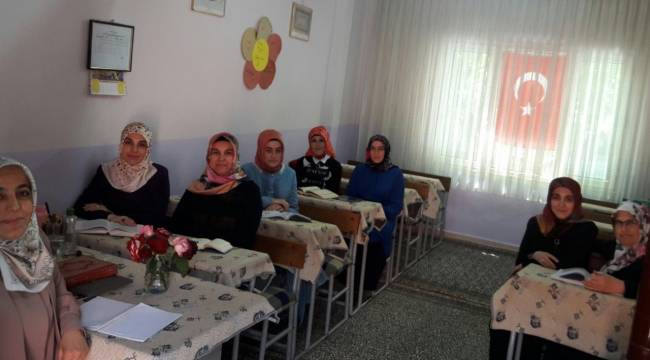 Gelibolu’da Kur’an Kursu Öğreticileri İle Fıkıh Dersi