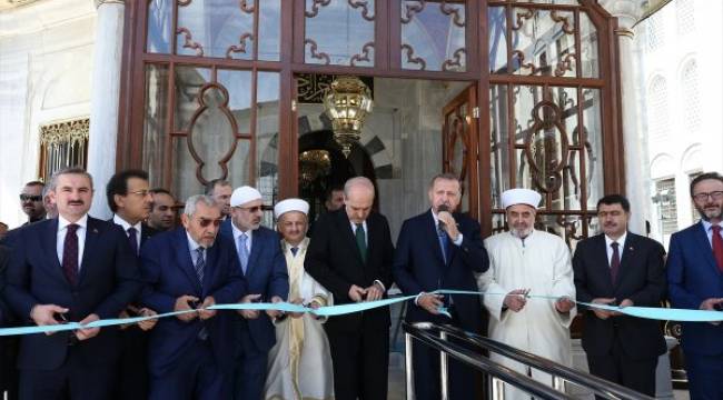 Restorasyonu tamamlanan Fatih Sultan Mehmet Türbesi  Açıldı