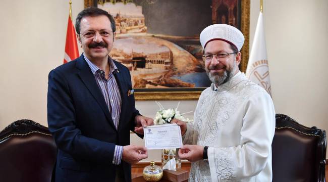Hisarcıklıoğlu TDV'ye kurban bağışında bulundu