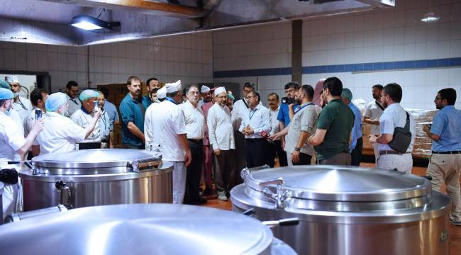 Başkan Erbaş,Mekke mutfağını ziyaret etti