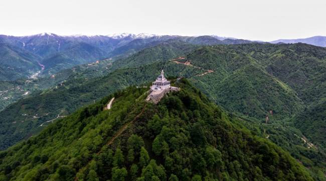Kıbledağı Camii  Dizilerin vazgeçilmezi oldu