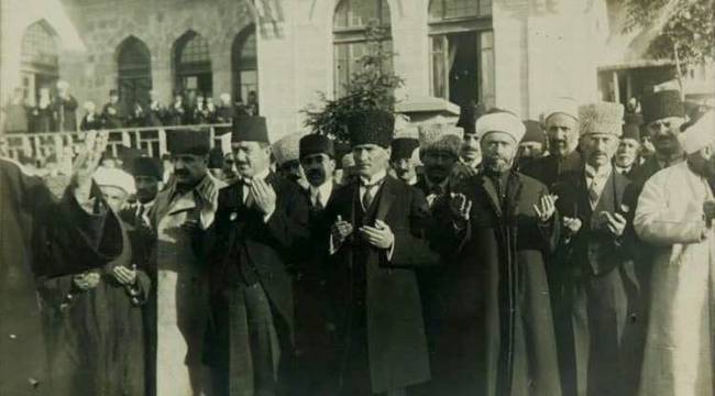 Kötü bir günde ilk adımı fedakar din gönüllüleri atacaktır’