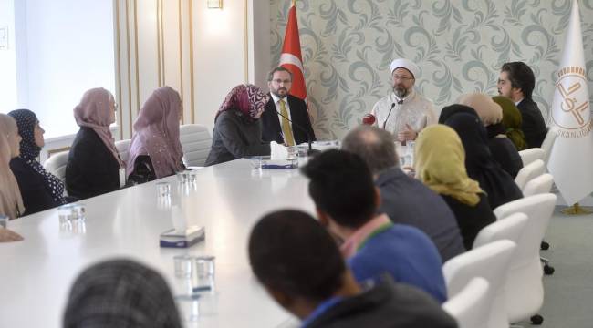  Erbaş, Yabancı Müslüman din görevlilerini kabul etti.