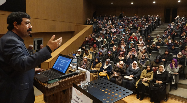 K.Maraş Müftülüğünden Konferans