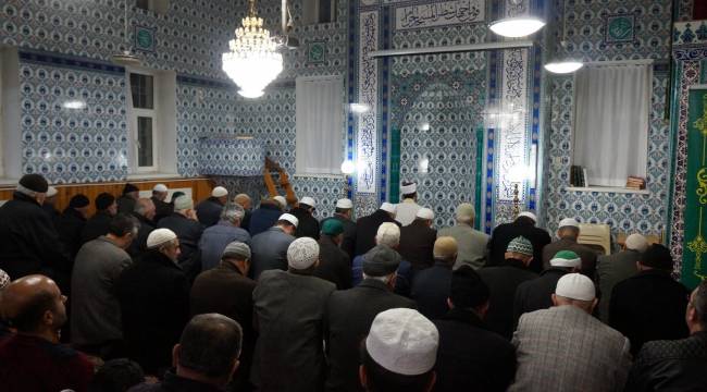 Kırka Maden Camisi'nde sabah namazı buluşması