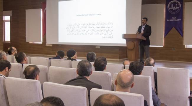 Van Müftülüğünden ‘Etkili İletişim’ programı