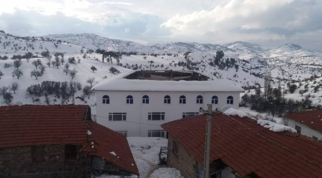 Kızılcahamam’da cami çatısı çöktü