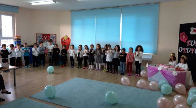 Minik öğrenciler Kur’an öğreniyor