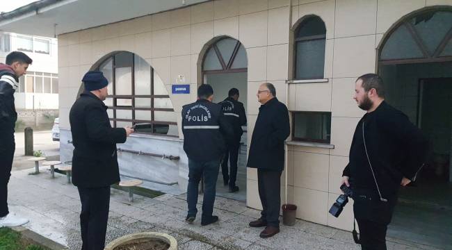 Hırsızlar camilere dadandı