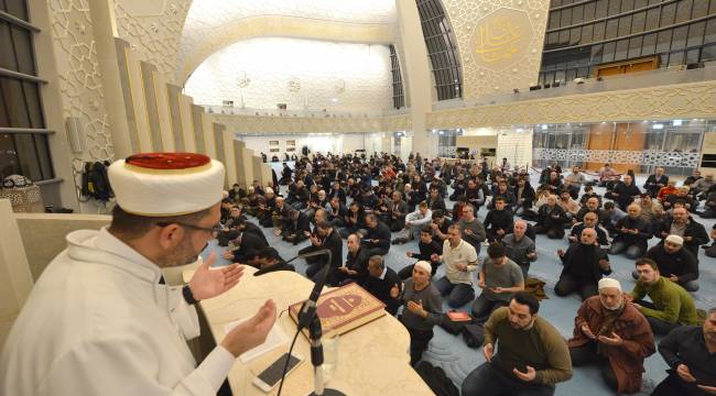 Almanya'da, Regaib Kandili coşkusu