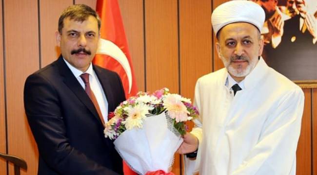 Çorum İl Müftüsü Muharrem Biçer, görevine başladı
