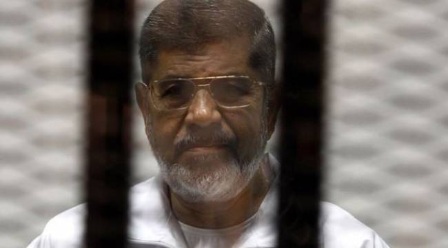 Muhammed Mursi Kahire'de defnedildi