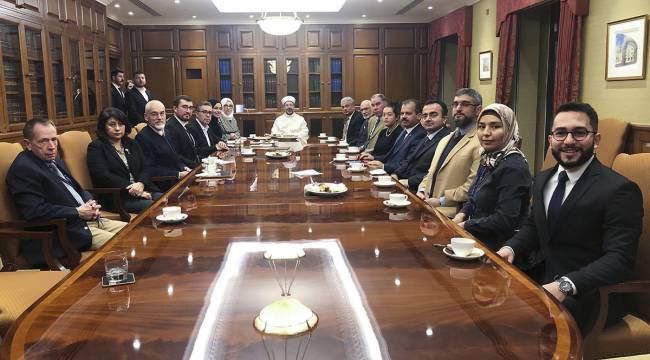 Diyanet İşleri Başkanı Erbaş, İngiltere’de