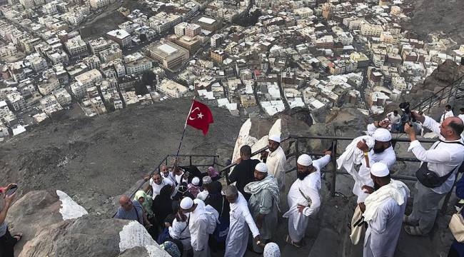 Hac-umre irşat görevlileri seminerleri ertelendi 