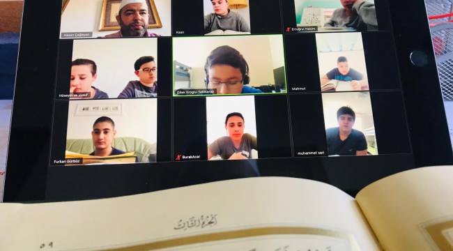 Almanya’da öğrencilere uzaktan eğitim veriliyor