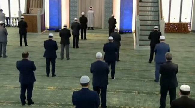 Diyanetten Cuma namazı açıklaması 