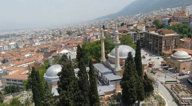 Emirsultan Camii depreme dayanamaz
