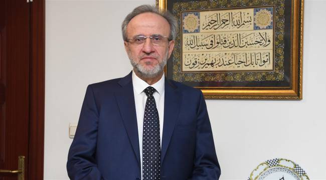 “Tevhid, ilahi kaynaklı bir hayat felsefesidir.”