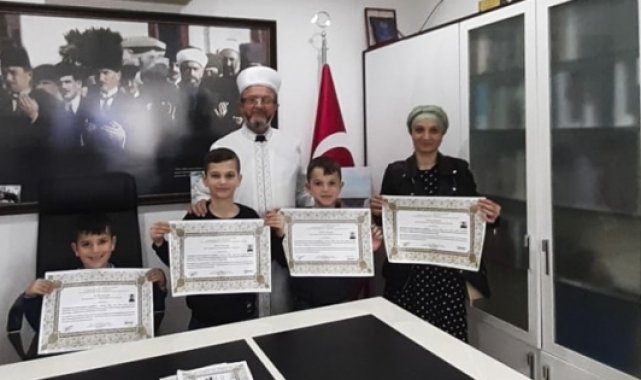 Moldovyalı anne ve 3 oğlu Bursa'da Müslüman oldu
