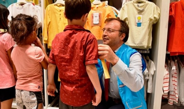 Müftülük bayramda çocukları sevindirdi