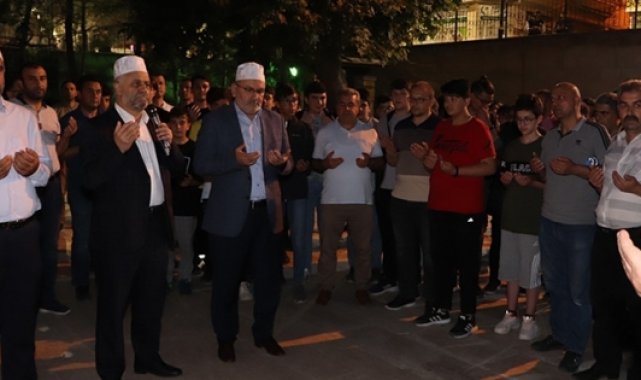 Sivas Müftüsü Pehlivan, LGS sınavına girecek öğrenciler için dua etti