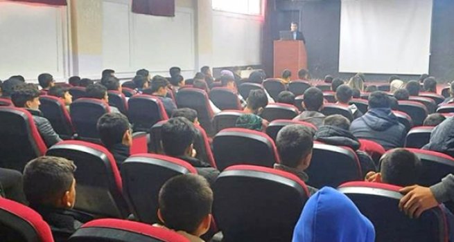 Suruç'ta bağımlılık semineri