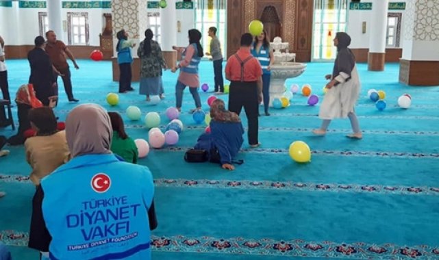 TDV Gençlik engelli gençleri camide buluşturdu