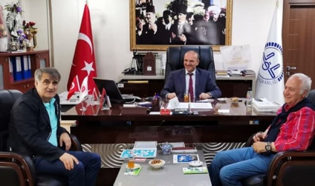 Teknik Direktör Şenol Güneş'ten müftülüğe ziyaret